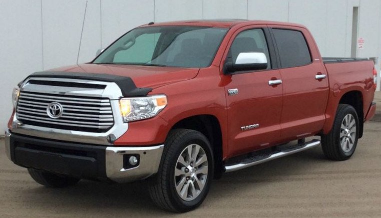 Дефлектор капота Formit Toyota Tundra 2014+ фото