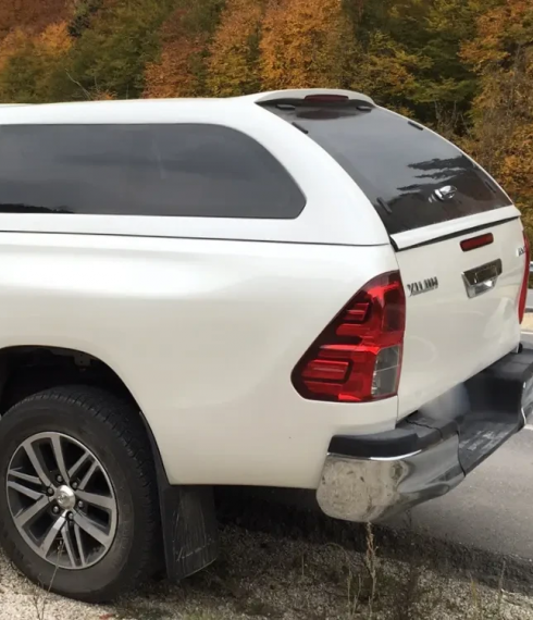 Кунг на Toyota Hilux 2015-2024 Fixed Window Canopy фото