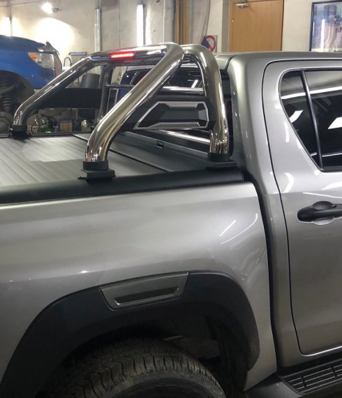 Ролета кузова Toyota Hilux 2015+ AR Design model R1 фото