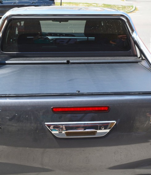 Ролета кузова Toyota Hilux 2015+ Roll-N-Lock фото