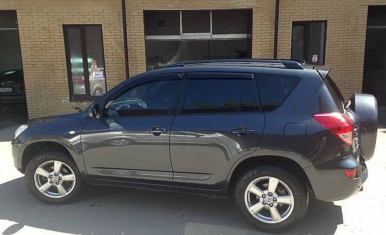 Дефлекторы окон, ветровики для Toyota RAV4 2006-2013 фото