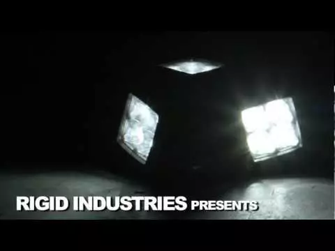 LED прожектор SR-M PRO фото