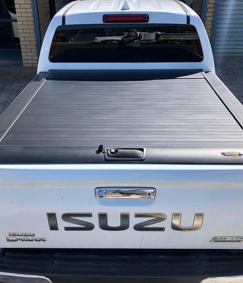 Ролета кузова Isuzu D-Max 2012+ AR Design model R3 фото