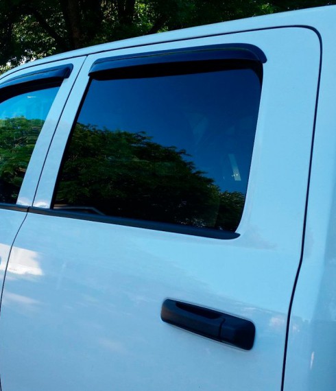 Дефлекторы окон ветровики для Dodge RAM 2006-2008 фото