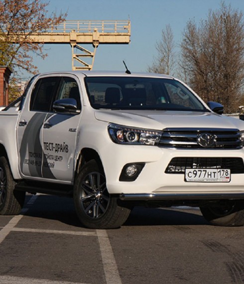 Труба одинарная на Toyota Hilux нержавейка фото