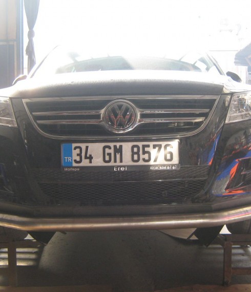 Труба одинарная на Volkswagen Tiguan 2007-2011 фото