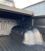 Крышка кузова из трех секций Isuzu D-Max AR Design фото