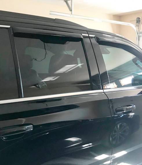 Дефлекторы окон ветровики для GMC Yukon 2015-2020 фото