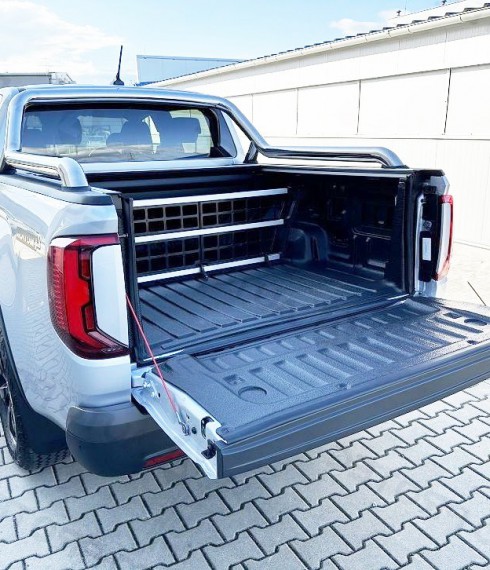 Разделитель кузова AR Design для VW Amarok 2023+ фото