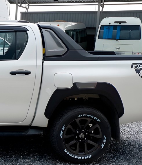 Спойлер в кузов Toyota Hilux Rocco 2020+ AR Design фото