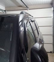 Дефлекторы окон ветровики для Toyota Land Cruiser 200 EGR фото