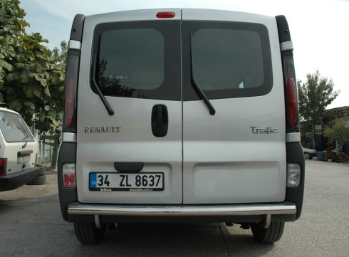 Защита заднего бампера Nissan NV300 2016-2021 труба прямая фото