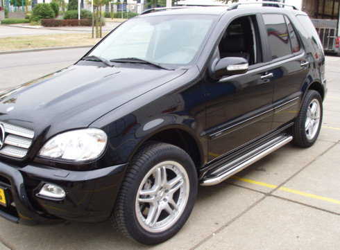 Подножки для MERCEDES-BENZ ML W 163 97-05 порог листом от Tamsan фото