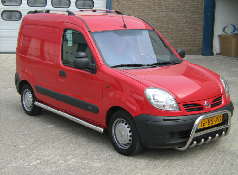 Подножки для Nissan Kubistar 98-10 порог трубой от Tamsan фото