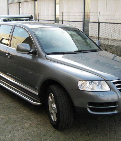 Пороги с листом (площадка) на Volkswagen Touareg 2004-2010 (Tamsan) фото