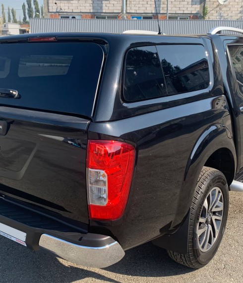 Кунг  Nissan Navara 2019+ Aeroklas с окнами на проветривание фото