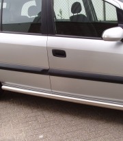 Пороги труба с проступью на Opel Zafira 1999-2011 фото