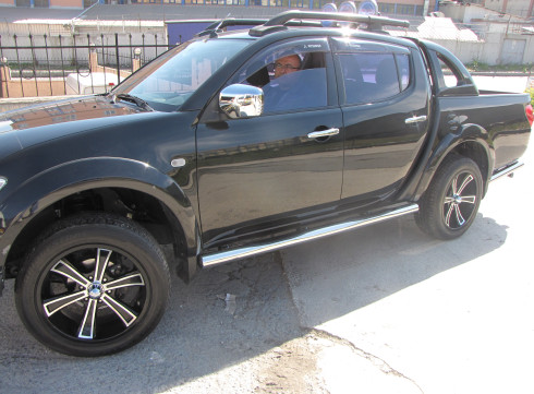 Подножки для Mitsubishi L-200 12-15 порог трубой от Tamsan фото