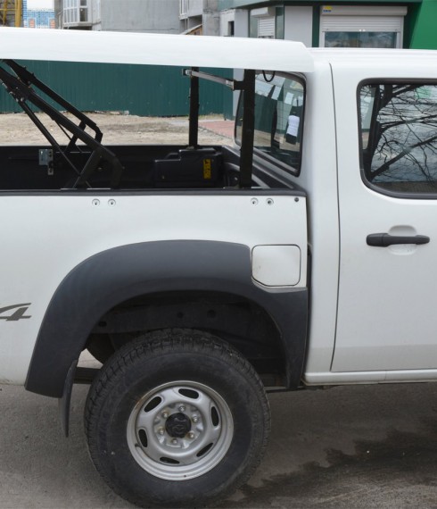 Крышка кузова Aeroklas Ford Ranger 2006-2012 с электромоторами фото