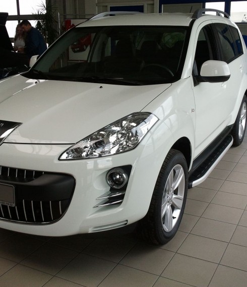 Пороги на Peugeot 4007 Элегант фото