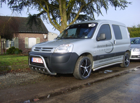 Кенгурятник для Citroen Berlingo 98-07 фото