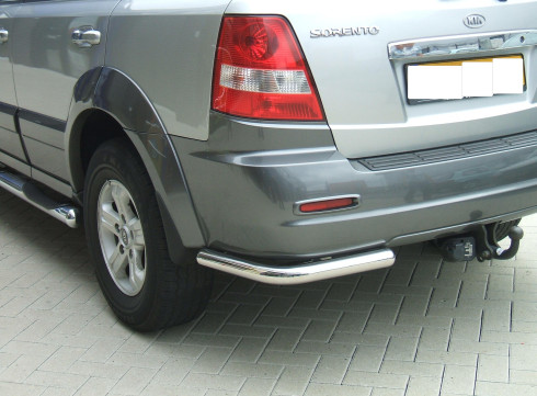 Защита заднего бампера  для KIA Sorento 02-09 Уголки одинарные от Tamsan фото