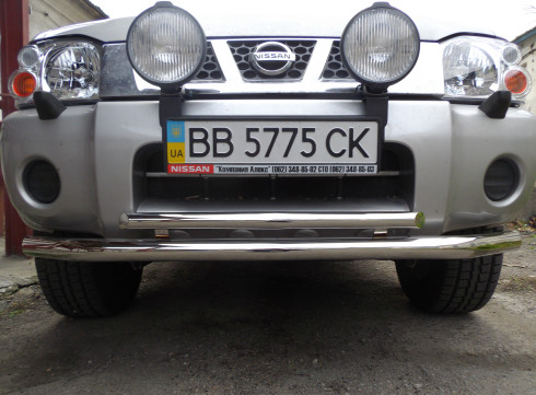 Защита переднего бампера для Nissan NP300 2007-2015 труба двойная от Tamsan фото