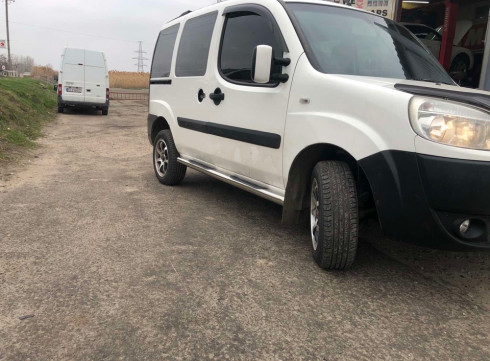 Подножки для Fiat Doblo 1-10 порог труба фото