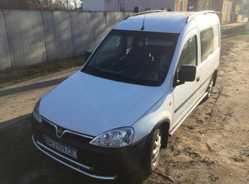 Подножки для Opel Combo 2001-2011 порог трубой фото