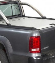 Ролета на Volkswagen Amarok 2010-2016 в комплекте с Oem Rollbar Mountain Top фото