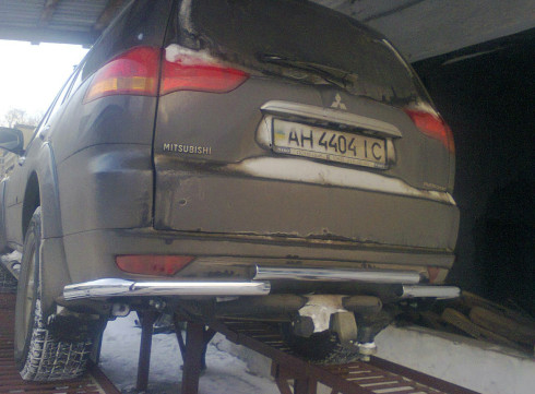 Защита заднего бампера для Mitsubishi Pajero Sport 08-16 Чайка от Tamsan фото