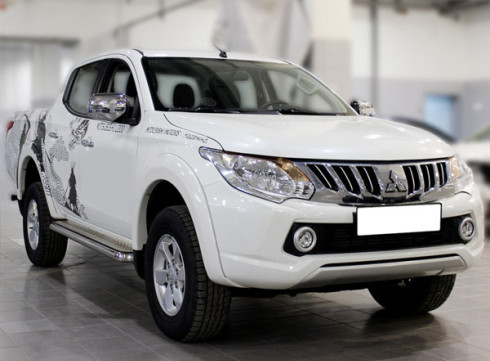 Подножки для Mitsubishi L-200 15-19 порог листом от турецкого производителя Tamsan фото