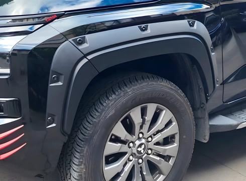 Накладки на арки для Mitsubishi L200 2024+ фото