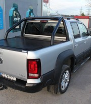 Ролета на Volkswagen Amarok 2016+ под Oem Roll-Bar Arline фото