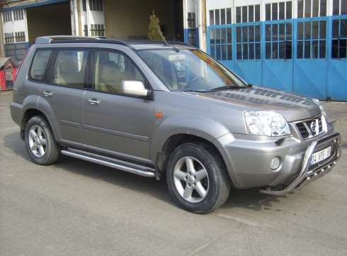 Подножки для Nissan X-Trail 2001-2007 порог листом фото