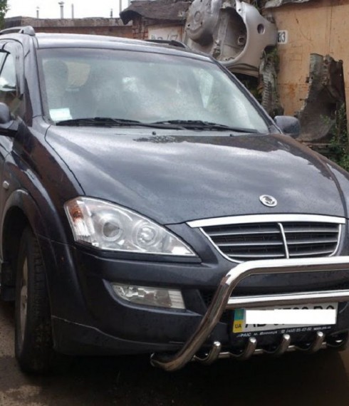 Кенгурятник низкий с грилем на SsangYong Kyron фото