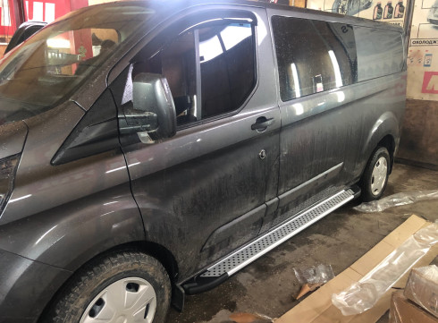 Пороги для Opel Vivaro 2002-2015 Soma фото