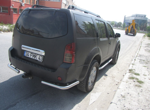 Защита заднего бампера для Nissan Pathfinder 2005-2014 Уголки одинарные от Tamsan фото