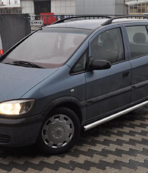 Пороги труба с проступью на Opel Zafira 1999-2011 фото