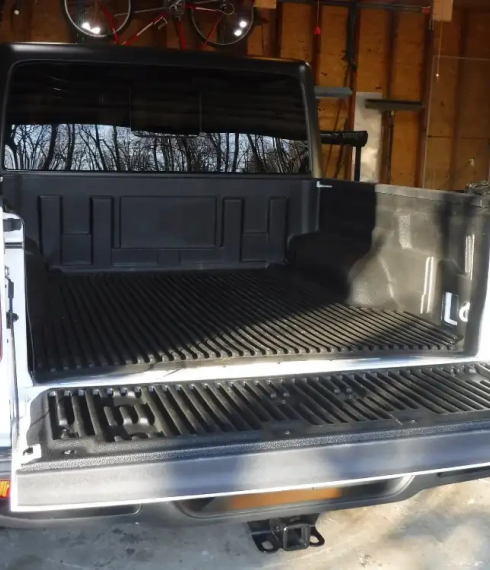 Вкладыш в кузов пикапа Jeep Gladiator 2019+ фото