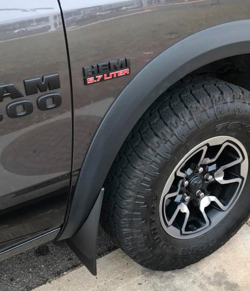 Брызговики  WeatherTech Dodge Ram Classic 2009+ фото