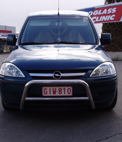 Кенгурятник низкий с грилем на Opel Combo 2000-2009 фото