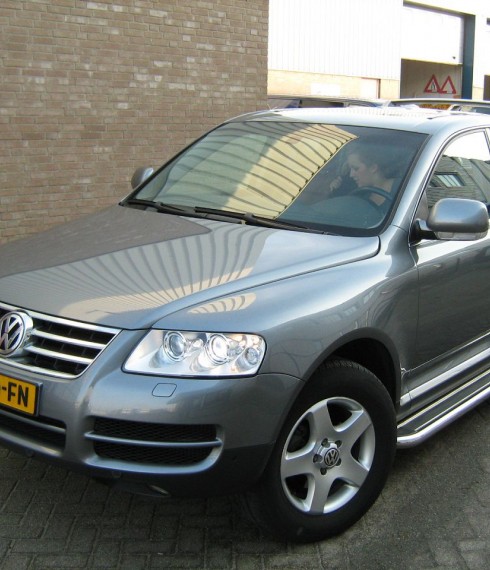 Пороги с листом (площадка) на Volkswagen Touareg 2004-2010 (Tamsan) фото