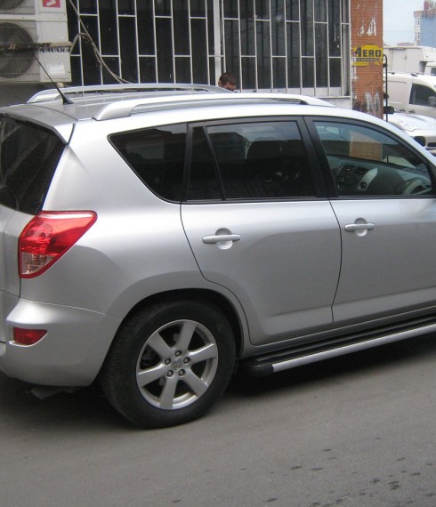 Рейлинги на Toyota RAV4 CAN CORUMA Panama алюминий фото