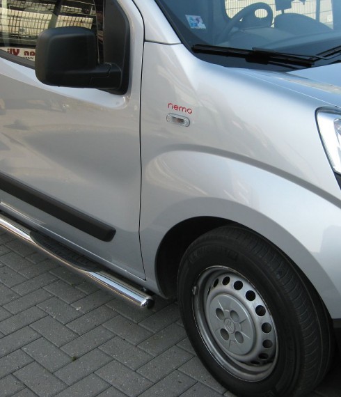 Пороги труба с проступью на Peugeot Bipper 2008+ фото