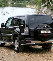 Защита заднего бампера для Mitsubishi Pajero Vagon 07+ Уголки одинарные от Tamsan фото