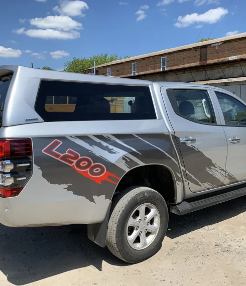 Кунг на Mitsubishi L200 2015-2024 Fixed Glass фото