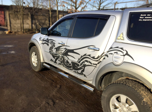 Подножки для Mitsubishi L-200 06-11 порог трубой от Tamsan фото
