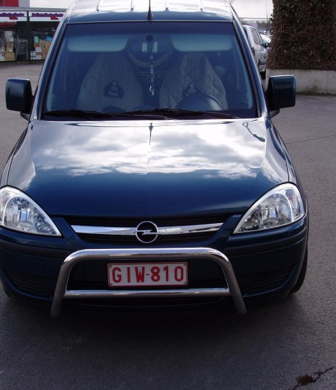 Кенгурятник низкий с грилем на Opel Combo 2000-2009 фото