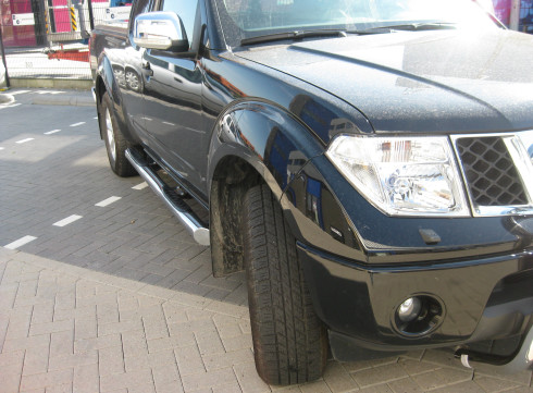 Подножки для Nissan Navara 2006-2015 порог трубой от Tamsan фото